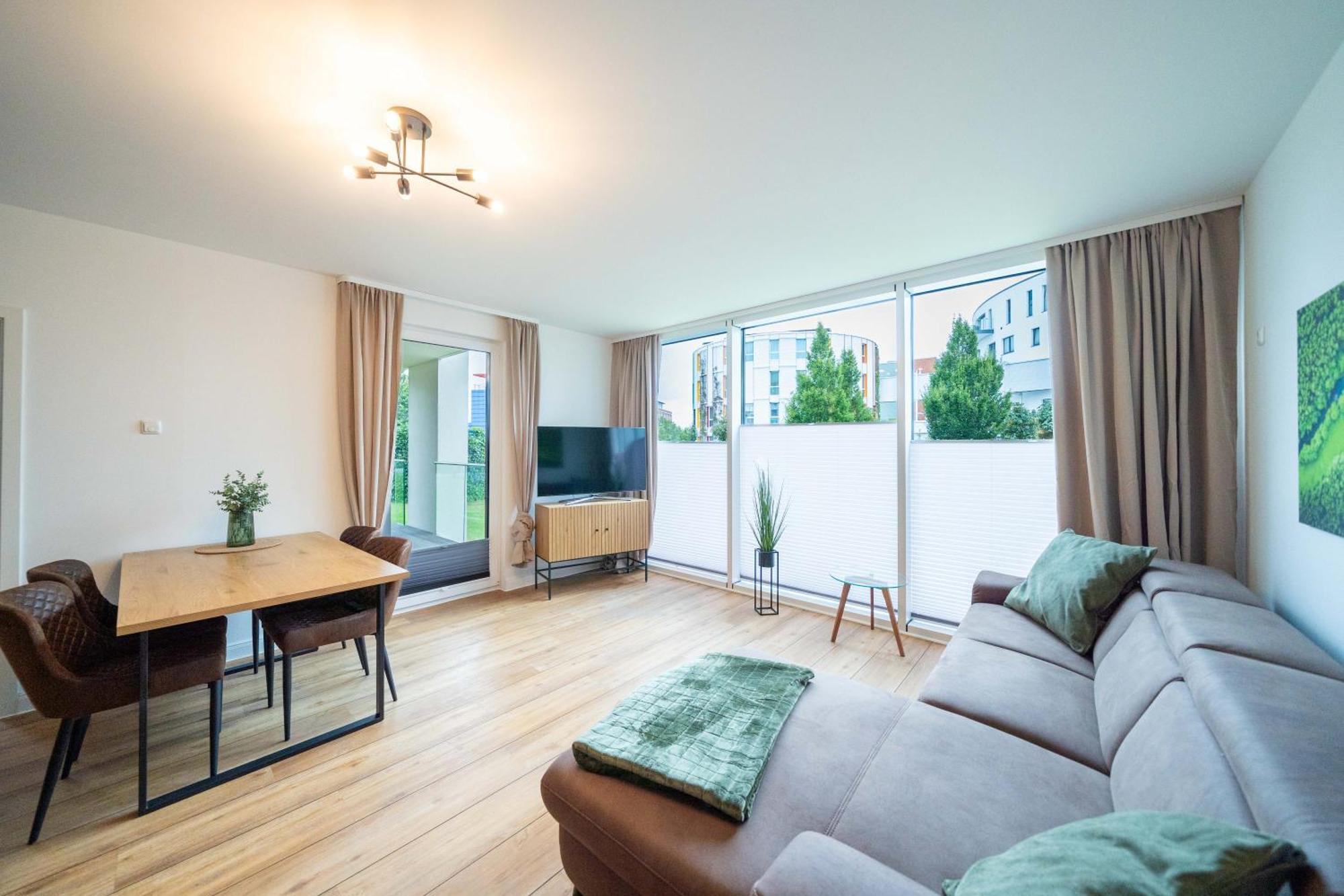 Moebliertes Wohnen - Novalie Apartment รอสต็อค ภายนอก รูปภาพ